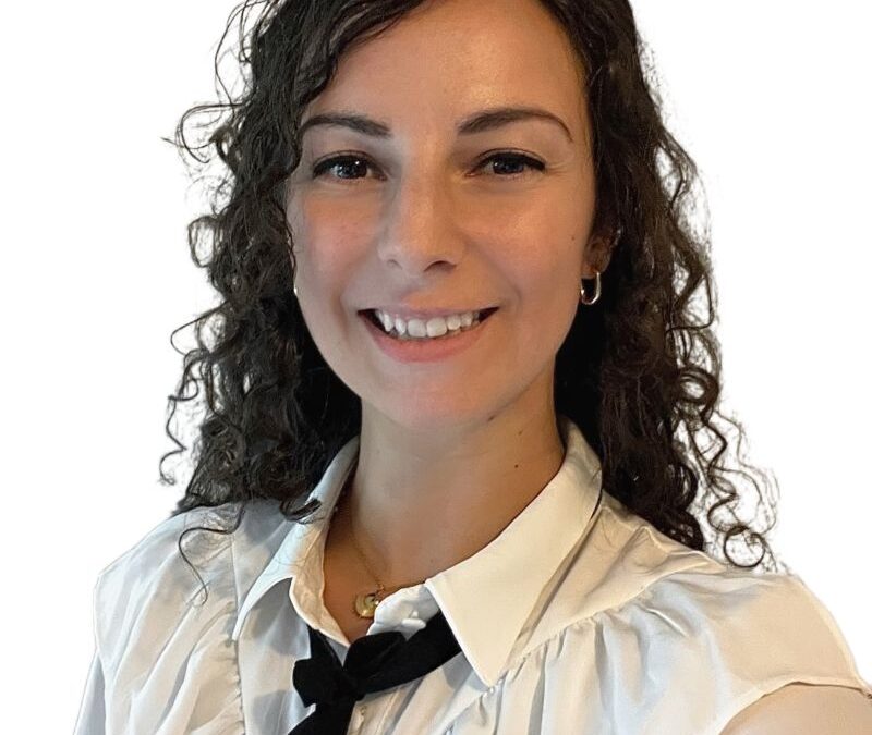 Bienvenue à Chloé DAZET, Notre nouvelle ingénieure de production qualité!